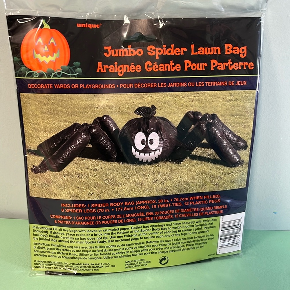 Jumbo Spider Lawn Bag, Decorative Yard Ornament, Spider Garbage Bag